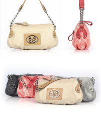 品牌女包特價直銷 A21單肩斜挎紅包袋，只為信譽廠家保駕護航